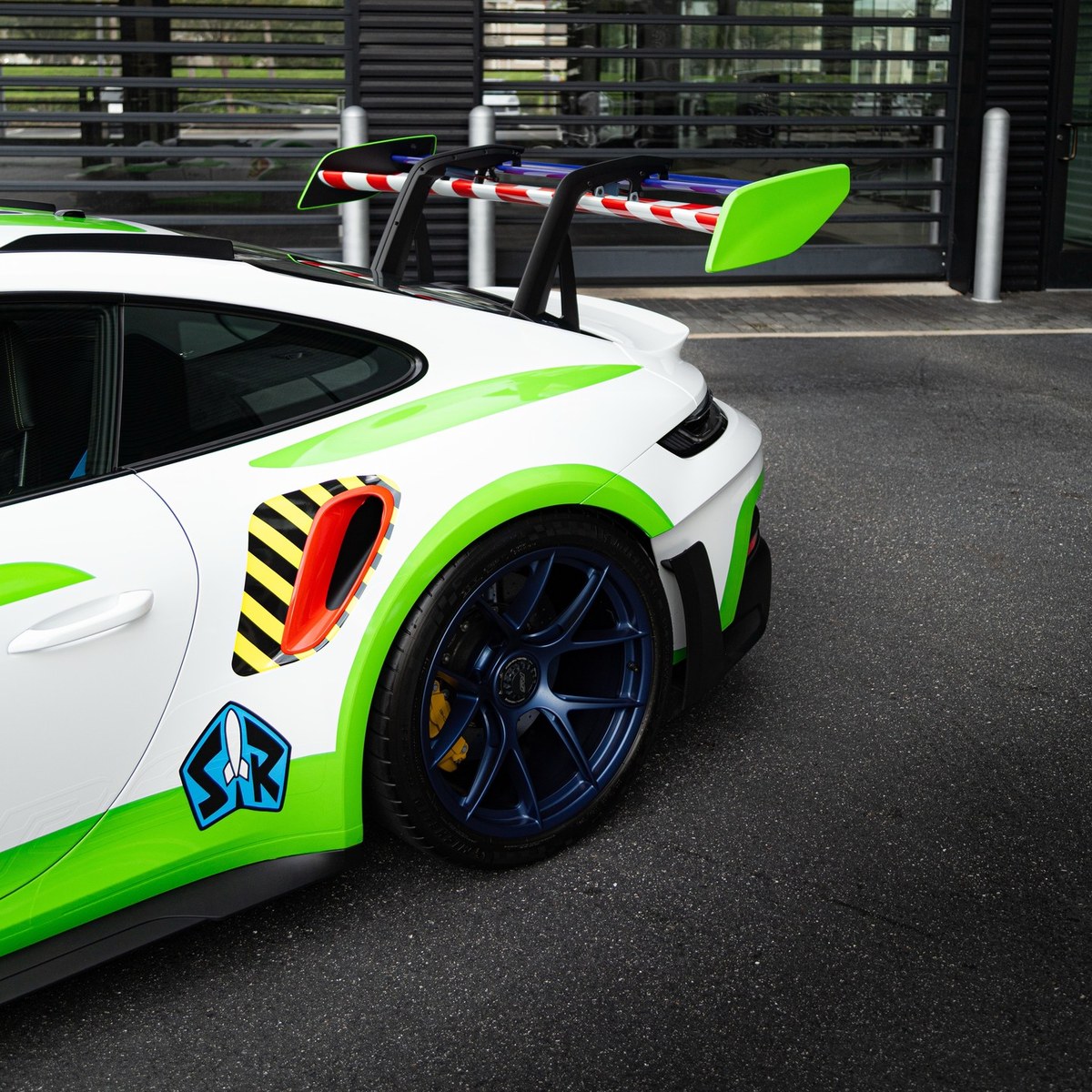 Rear quarter panel and wheel detail on the wrapped GT3 RS